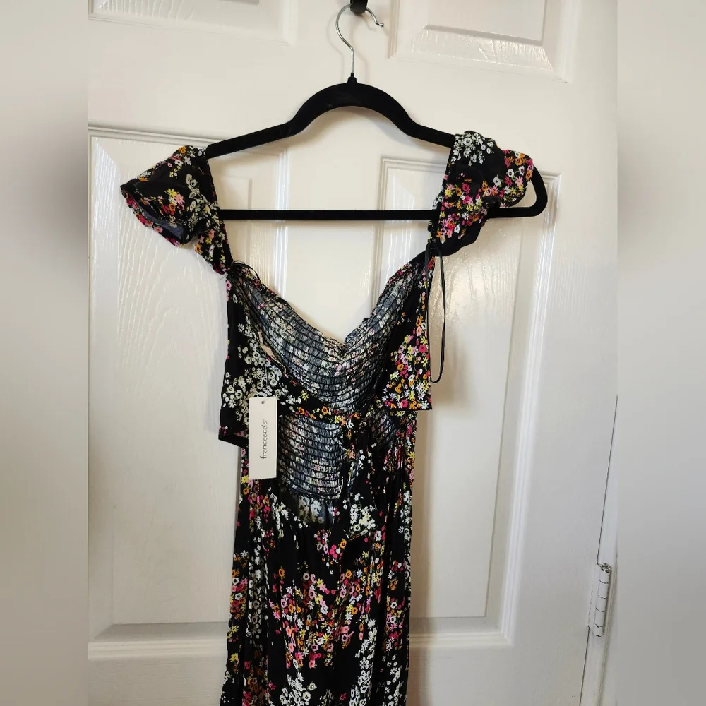 Francescas Collections chic off